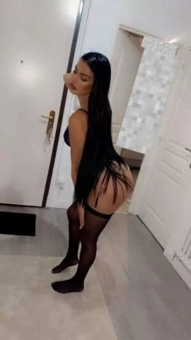 Vanessa, Escort, Cannes