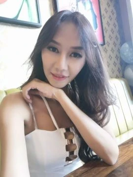Jenny J — 2 / 9