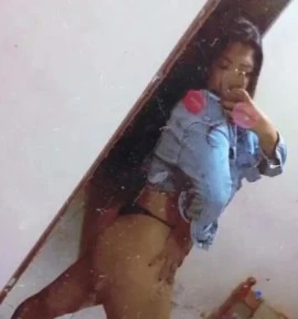 Alanis Brunet — 4 / 7