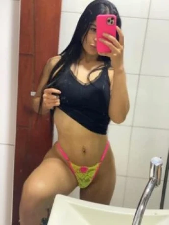 Lara Gomes — 3 / 6