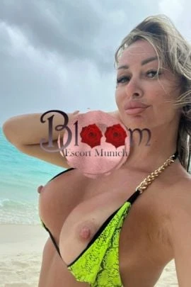 Elice, Escort, Munich