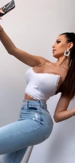 Sasha — 3 / 4