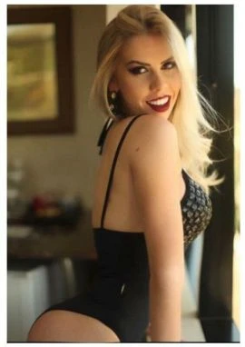 Female Escort — 4 / 9