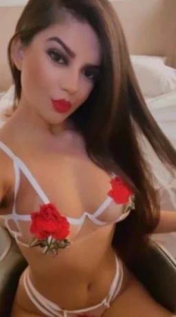 Beatriz Brandão — 3 / 4