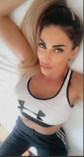 Emma — 4 / 9