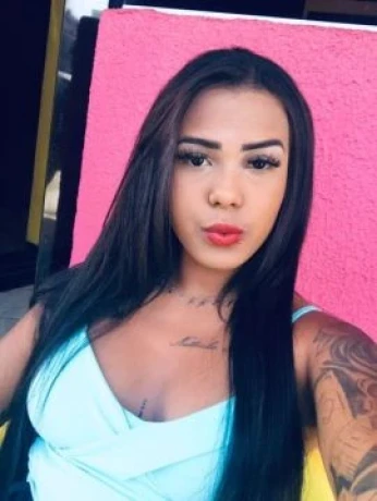 Bruna Lopez — 3 / 7