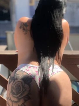 Agatha Lopes — 3 / 5