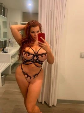 Vikki — 2 / 9