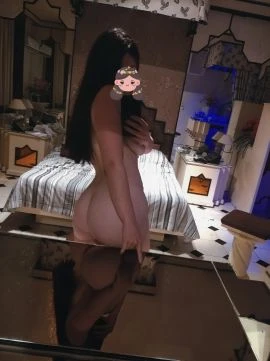 Camila — 6 / 8