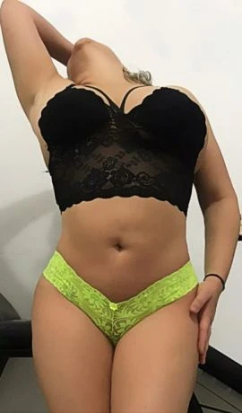 Andréa Ferraz — 6 / 9