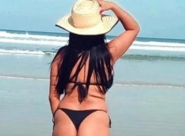 Amanda Dias — 8 / 9