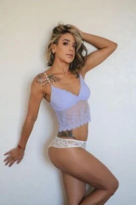 Francesca — 7 / 9