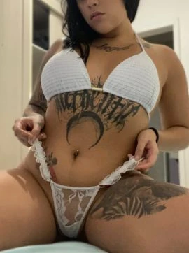 Mirella Martins — 2 / 5