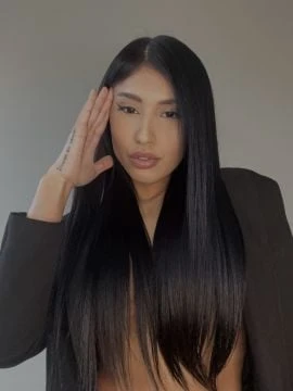 Aicha Aicha — 3 / 9