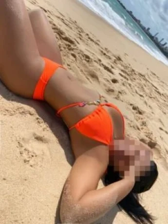 Kelly Almeida — 2 / 9