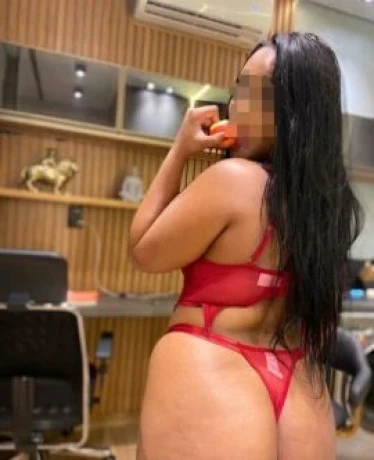 Mirella Paiva — 6 / 7