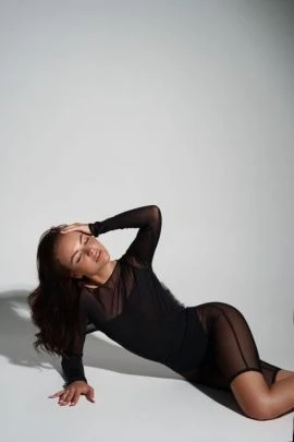 Veronika — 7 / 9