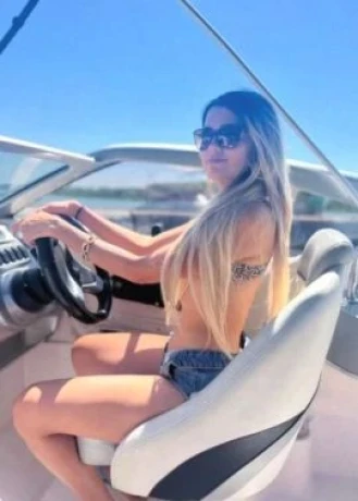 Alicia Nina — 3 / 6