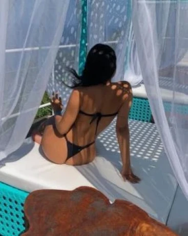 Cris Mello — 2 / 5