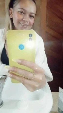 Paty Almeida — 2 / 4