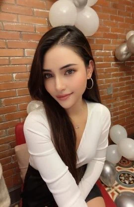 Lovely Lily — 2 / 8