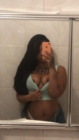 Taissa Santos — 1 / 4