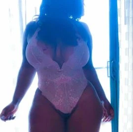 Myah Banks — 6 / 9