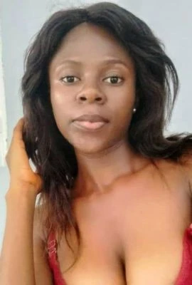 Naiomi, Escort, London