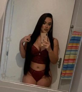 Lorena Dourado — 7 / 9