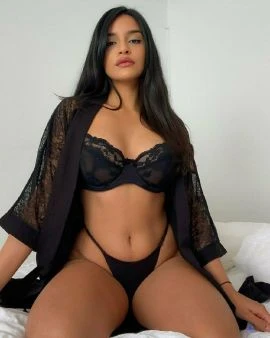 Adelina — 8 / 9