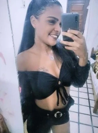 Jeniffer Santos — 2 / 5