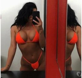 Sandra — 2 / 3