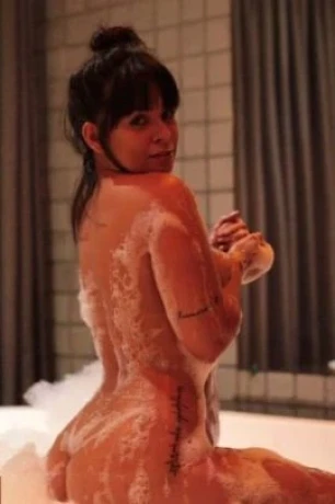 Lara Monteiro — 2 / 7