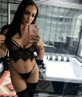 Francesca — 4 / 8