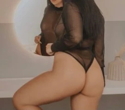 Letícia Dias — 8 / 9