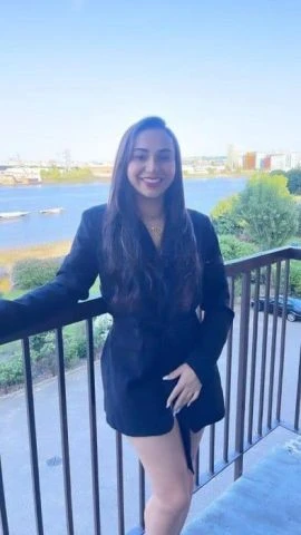 Bia, Escort, London