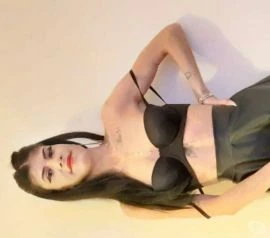 Vanessa — 4 / 5