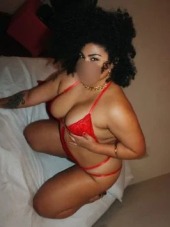 Lara Ricci — 7 / 9