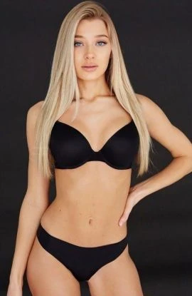 Kristina — 8 / 9
