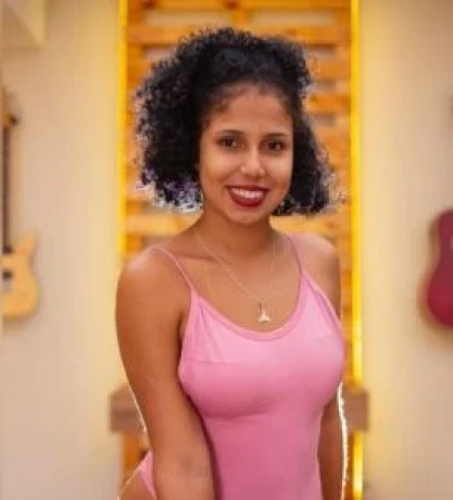 Brunna Almeida — 1 / 7