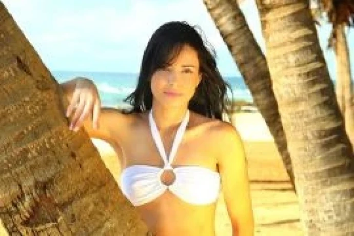 Ana Ferraz — 4 / 5