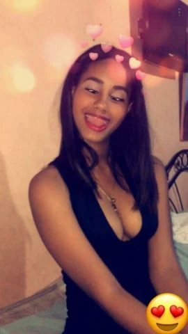 Nikaurys, Escort, Clarksville