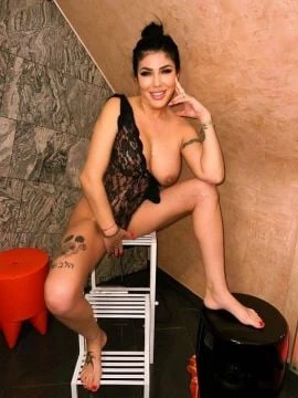 Yasmin — 4 / 9