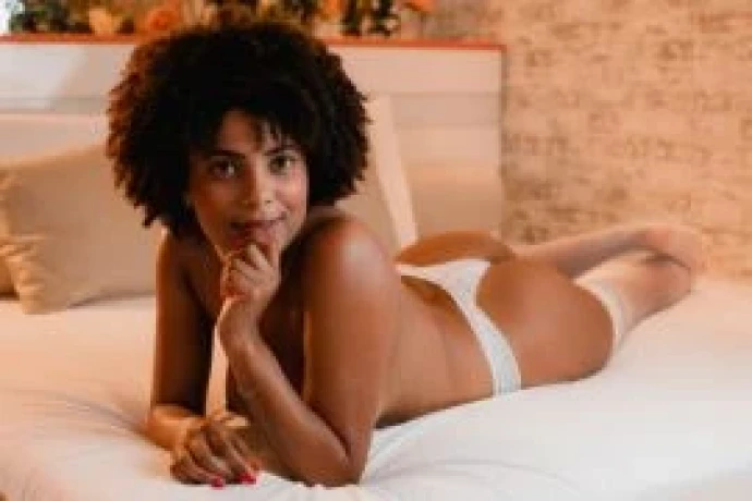 Alana Campos — 1 / 5