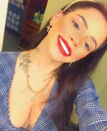 Letícia Gomes — 5 / 8