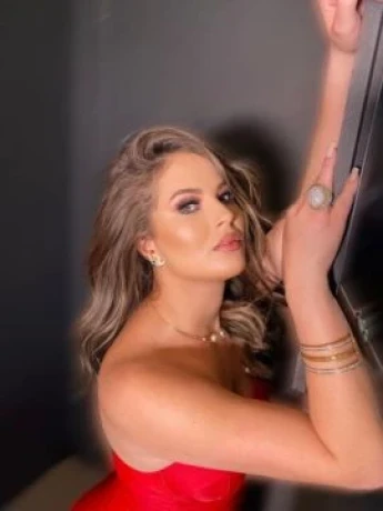 Beatriz Santos — 3 / 5