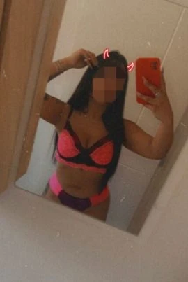 Isadora Ribeiro — 3 / 4