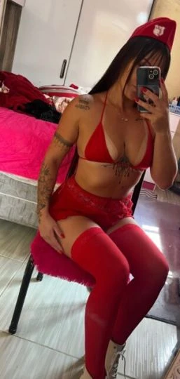 Alana Beatriz — 2 / 5