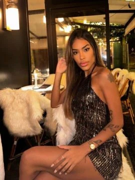 Naomi — 6 / 9