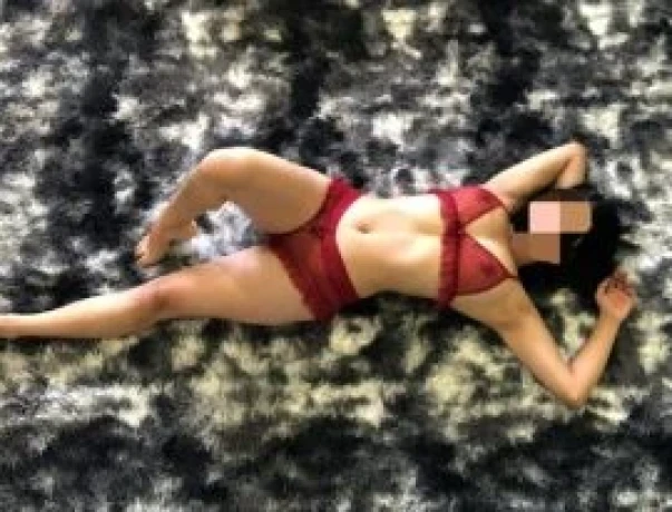 Lívia Lux — 4 / 5